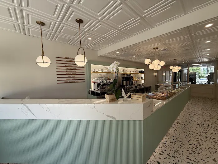 LELU Patisserie Picture 2