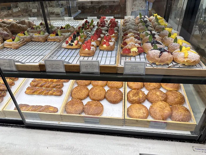Paris Baguette Picture 9