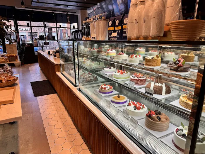 Paris Baguette Picture 2
