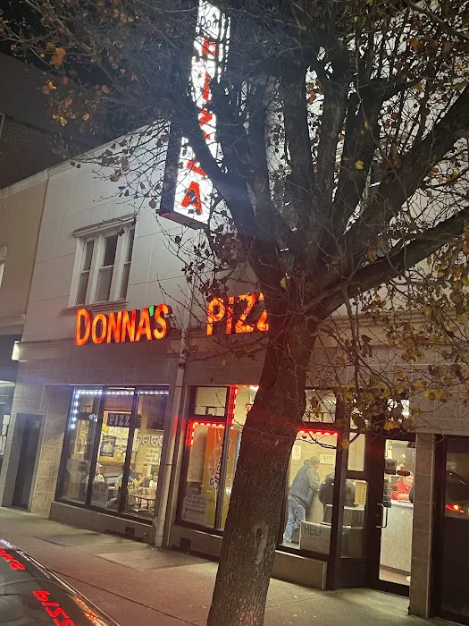 Donna's Pizza Center Picture 5
