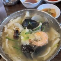 Halmae Noodle 할매칼국수 ico