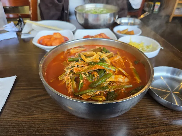 Halmae Noodle 할매칼국수 Picture 9