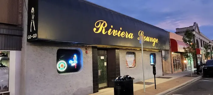 Riviera Lounge Picture 7