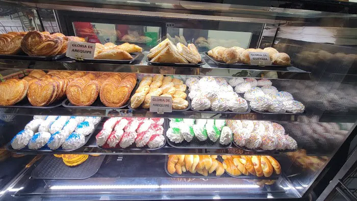 Colombia Bakery factory Hackensack Picture 4