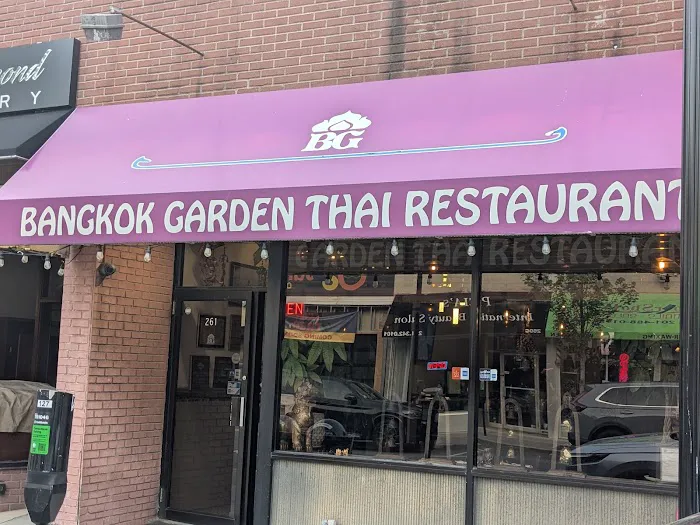 Bangkok Garden Restaurant Picture 6