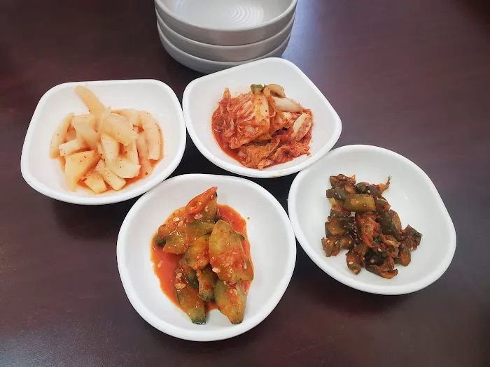 Chung Mok Picture 4