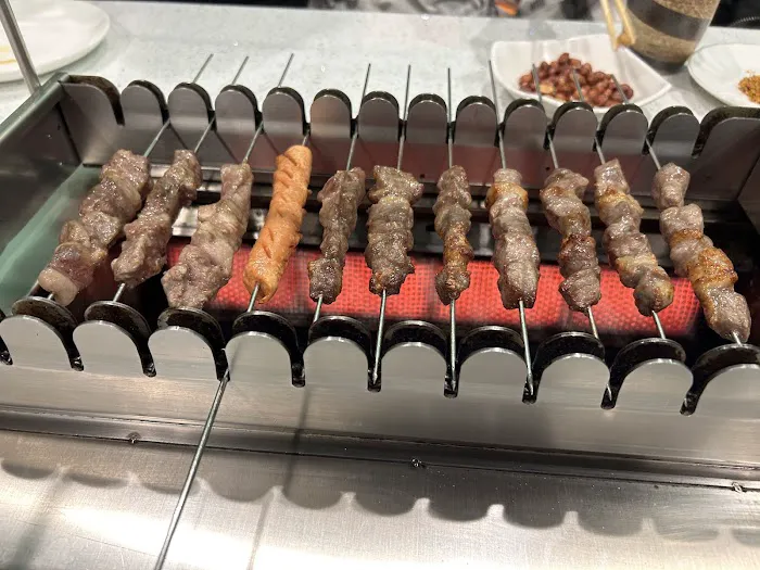 Yelaixiang - 夜来香烧烤城(칭따오 꼬치) Picture 4
