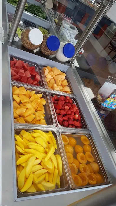 Garden Deli and Grill Picture 5