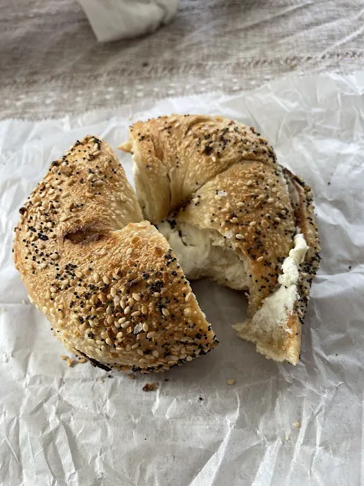 Bagel Twist & Deli Picture 1