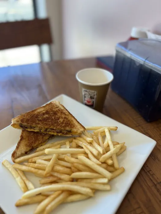 Sol's Cafe Picture 5