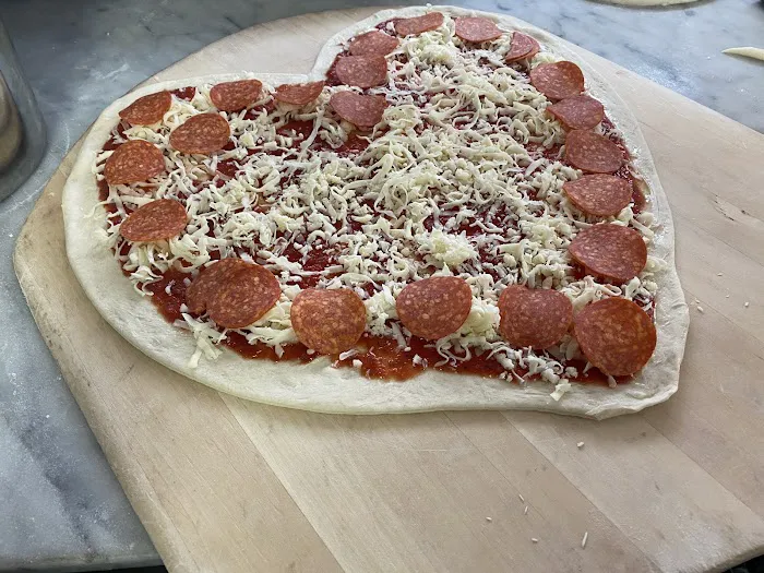 Morales Pizzeria Restaurant Picture 3