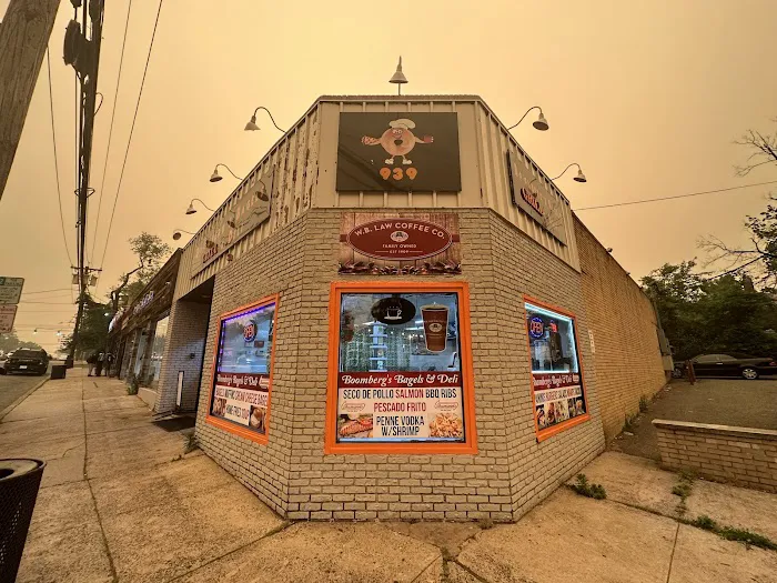 Boomberg's Bagels Grill and Deli Picture 10