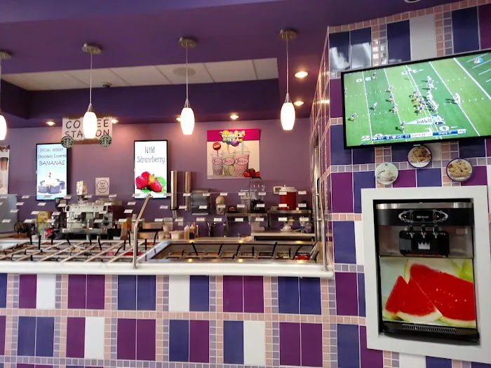 Yo-Delight Frozen Yogurt Picture 1