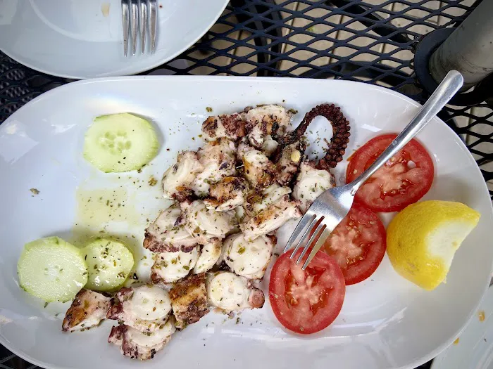 Nisiotis Taverna Picture 9