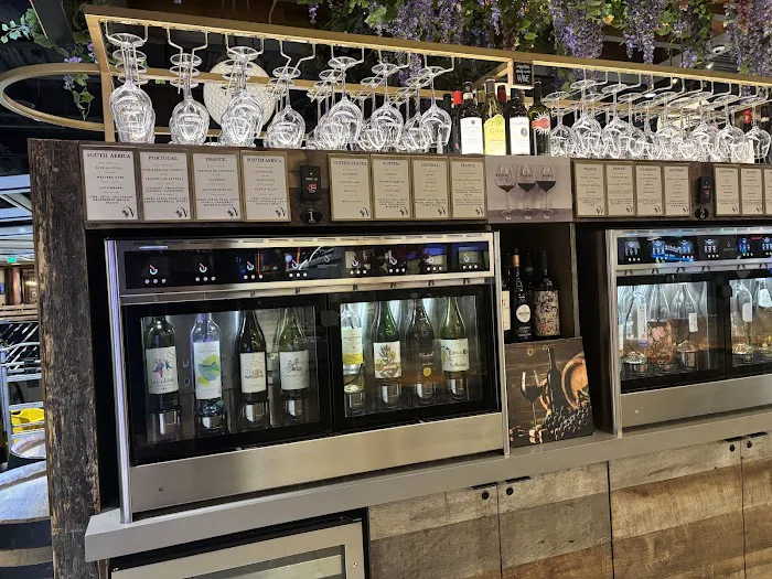 Vinoteca Picture 7