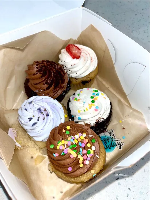 Sweet Avenue Bake Shop Picture 8