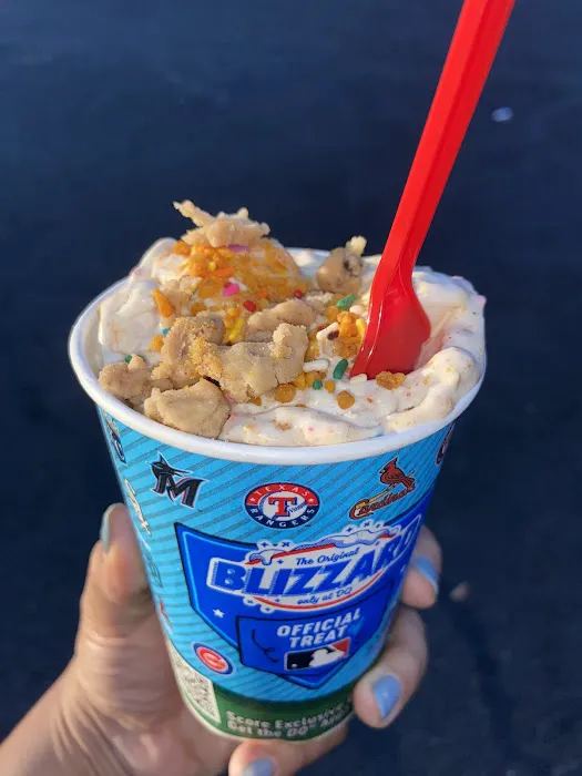Dairy Queen Store Picture 9