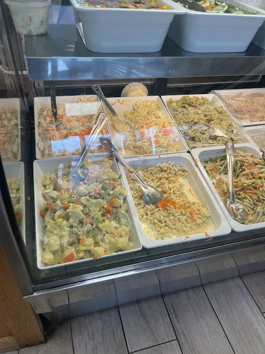 Foster Village Kosher Delicatessen Picture 4