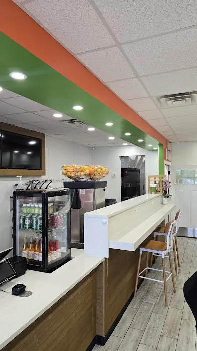 Tropical Juice Bar Picture 5