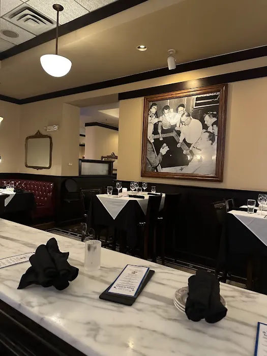Maggiano's Little Italy Picture 1