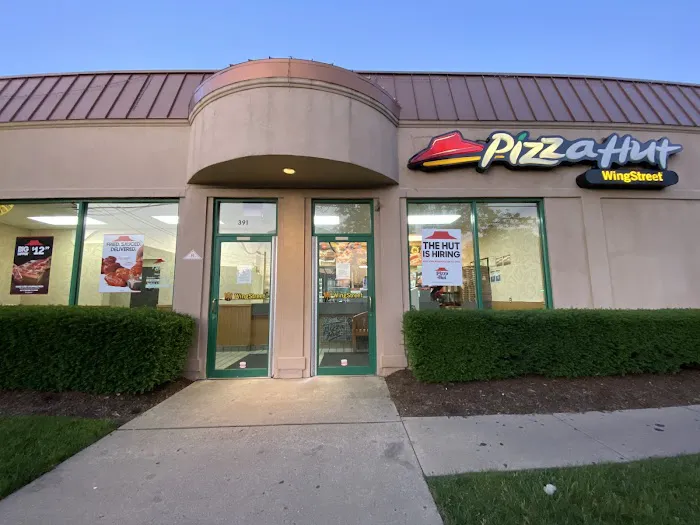 Pizza Hut Picture 8