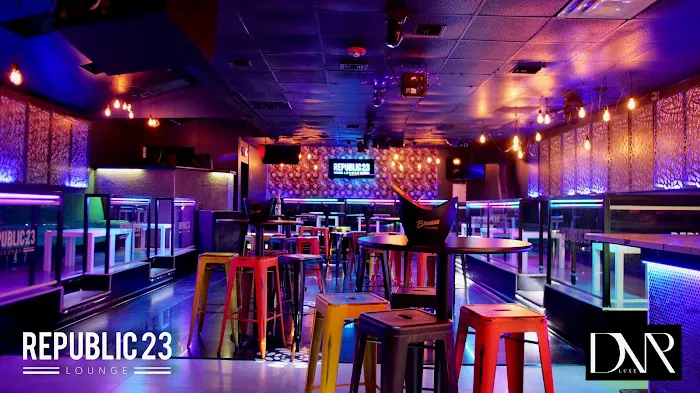 Republic 23 Lounge Picture 8