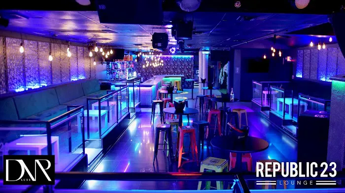 Republic 23 Lounge Picture 10