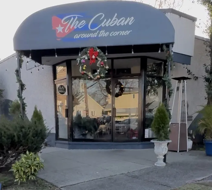 The Cuban Around The Corner Picture 3