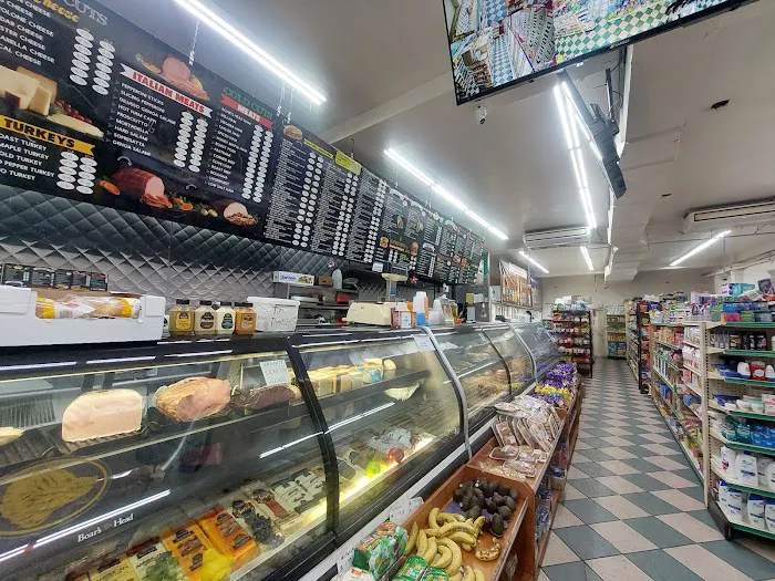 Supreme Deli & Grocery Picture 2
