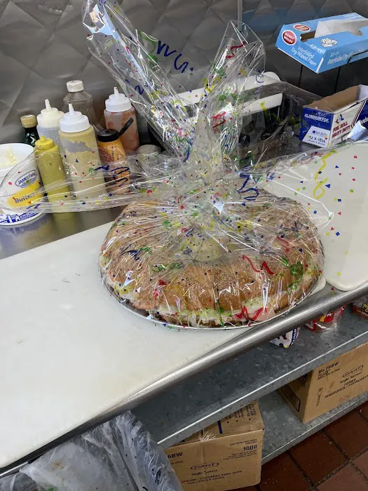 Supreme Deli & Grocery Picture 6
