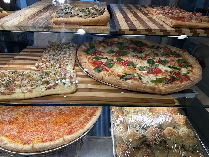 MAMA PIZZA & BAKERY Picture 5