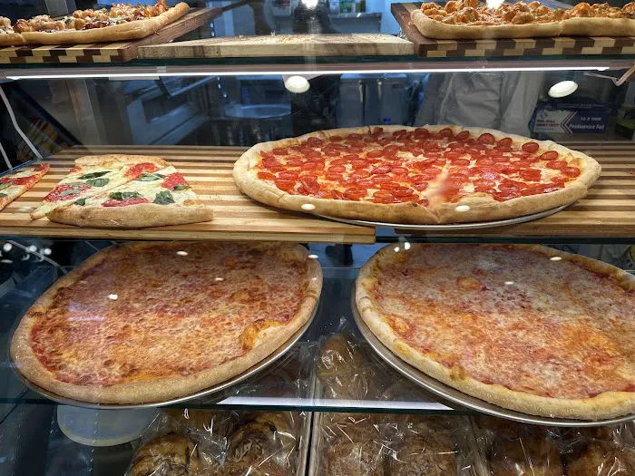 MAMA PIZZA & BAKERY Picture 10