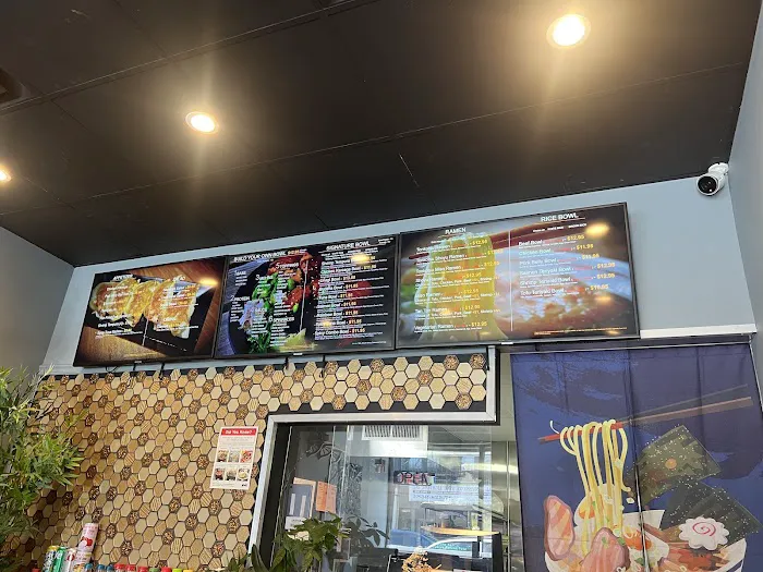 Sukiya Ramen & Poke Picture 4