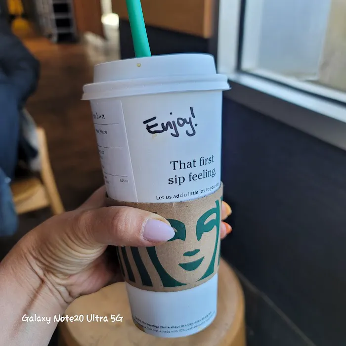 Starbucks Picture 6