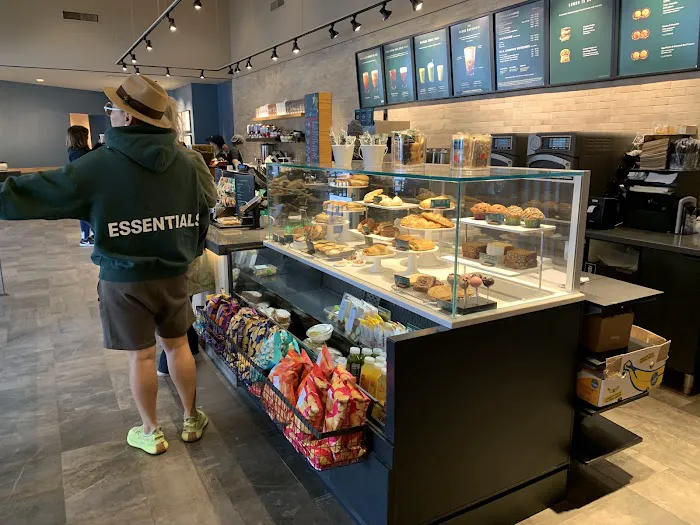 Starbucks Picture 4