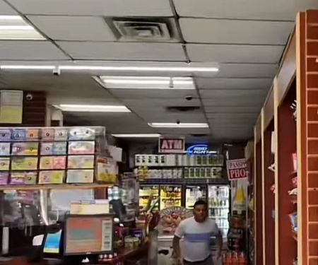Francis Lewis Gourmet Deli & Grocery (Alfredo's shop)
