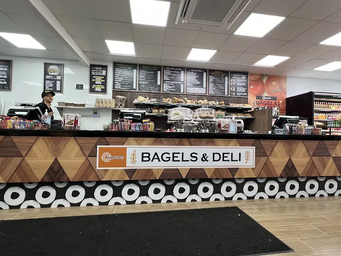 Bayside Bagels and Deli Picture 6
