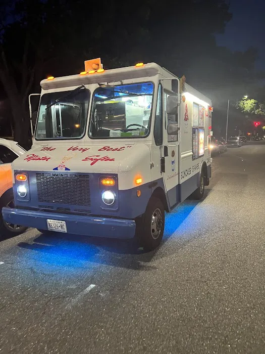 Nicks Mister Softee Picture 2