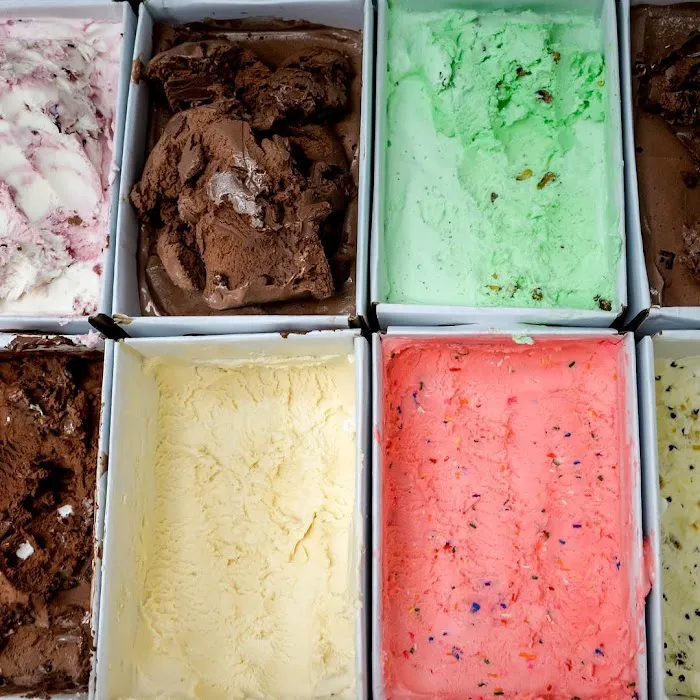 Bella's Ices & Ice Cream Picture 4