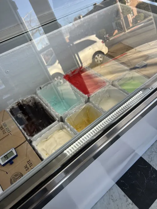 Bella's Ices & Ice Cream Picture 10