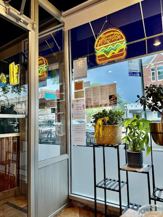 Golden K Burgers Picture 1