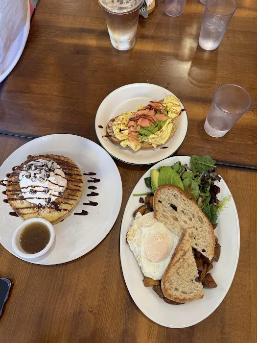Belly Cake Pancake House Picture 3