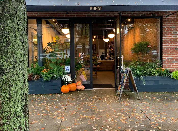 Kunst Coffee Haus Picture 8