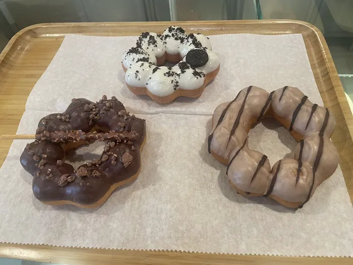 Tsaocaa Tea Bayside & I'm Mochi Donut Picture 10