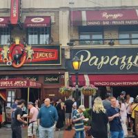 Papazzio Restaurant & Caterer ico