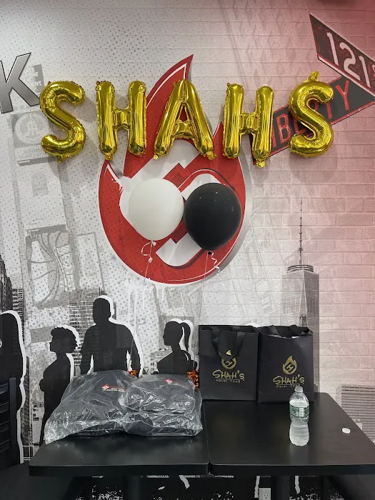 Shah's Halal Food Picture 2