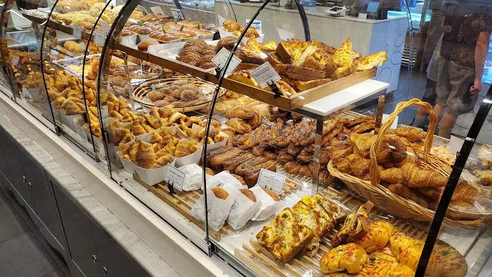 Paris Baguette Picture 1