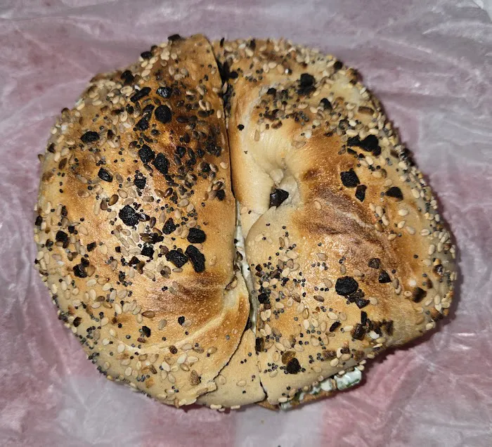 Peter's Hot Bagels Picture 10
