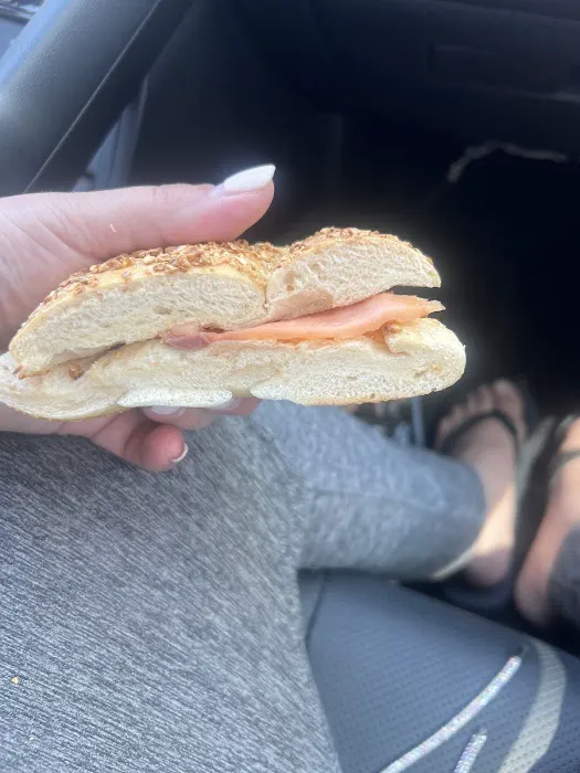 Peter's Hot Bagels Picture 5
