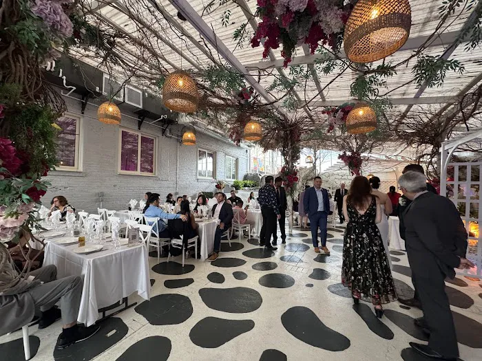 Laterna Estiatorio + Catering Picture 9